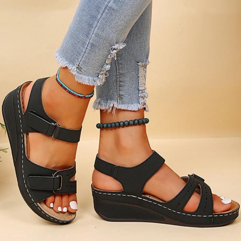 Bequeme Plateau-Sandalen
