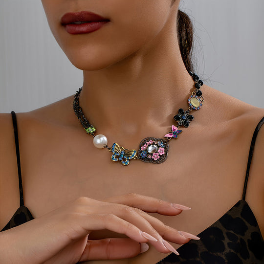 Ethnischer Vintage-Schmetterlingshalskette