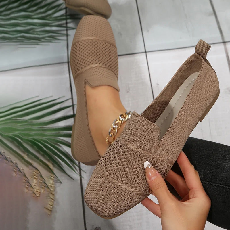 Atmungsaktive Sportschuhe in casualer Form