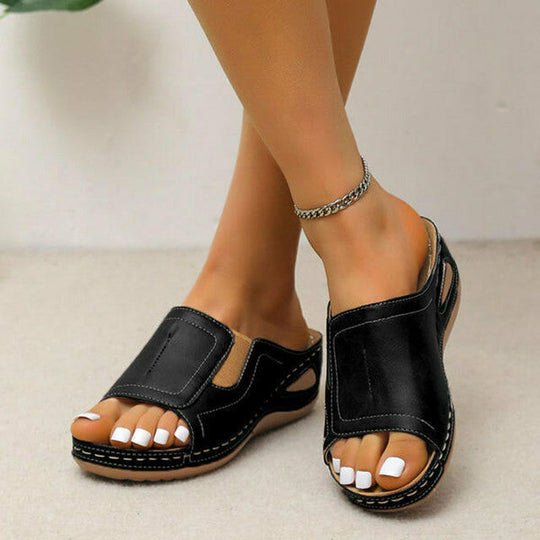 Einfarbige Keil-Pantoffeln