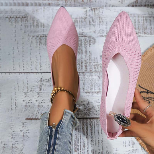 Atmungsaktive Schuhe mit spitzer Zehenpartie