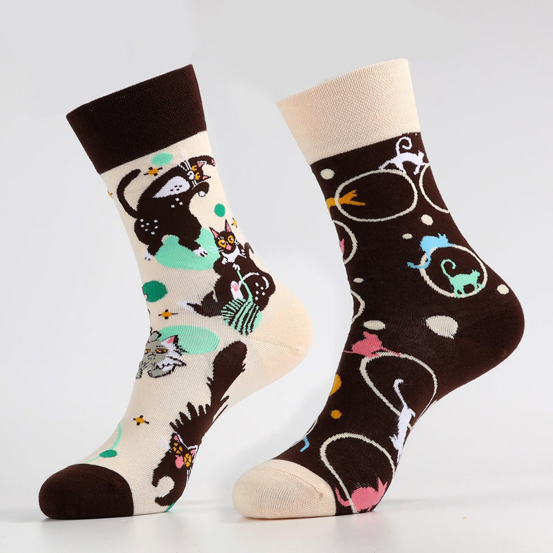 Asymmetrische Socken mit Tierdruck