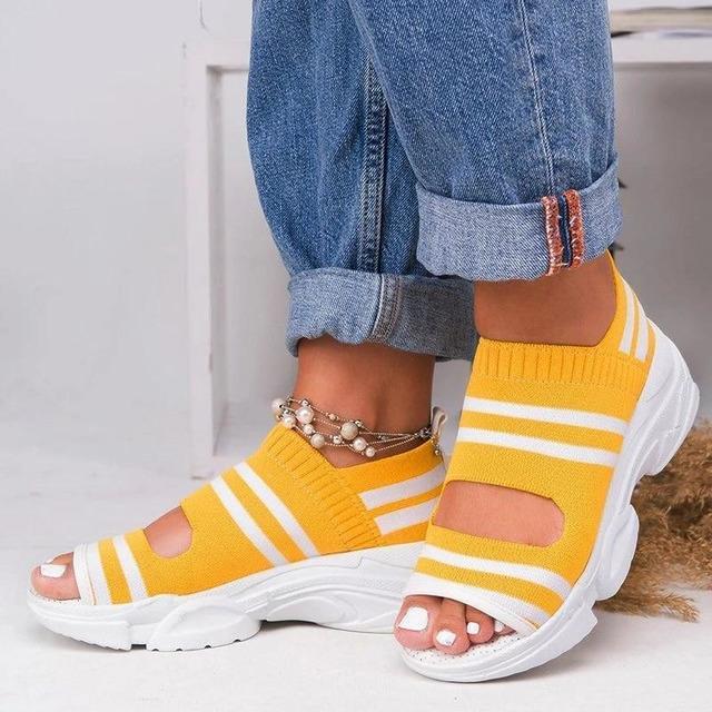Lässige Slip-On Sandalen