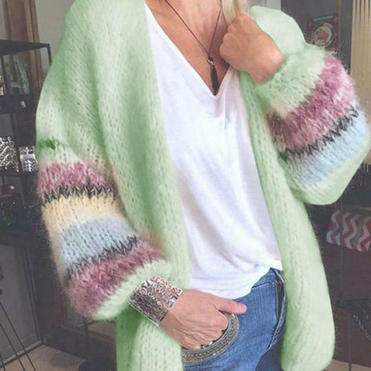 Lässiger gestrickter Cardigan mit Streifen